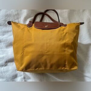 Longchamp tote in mustard medium size